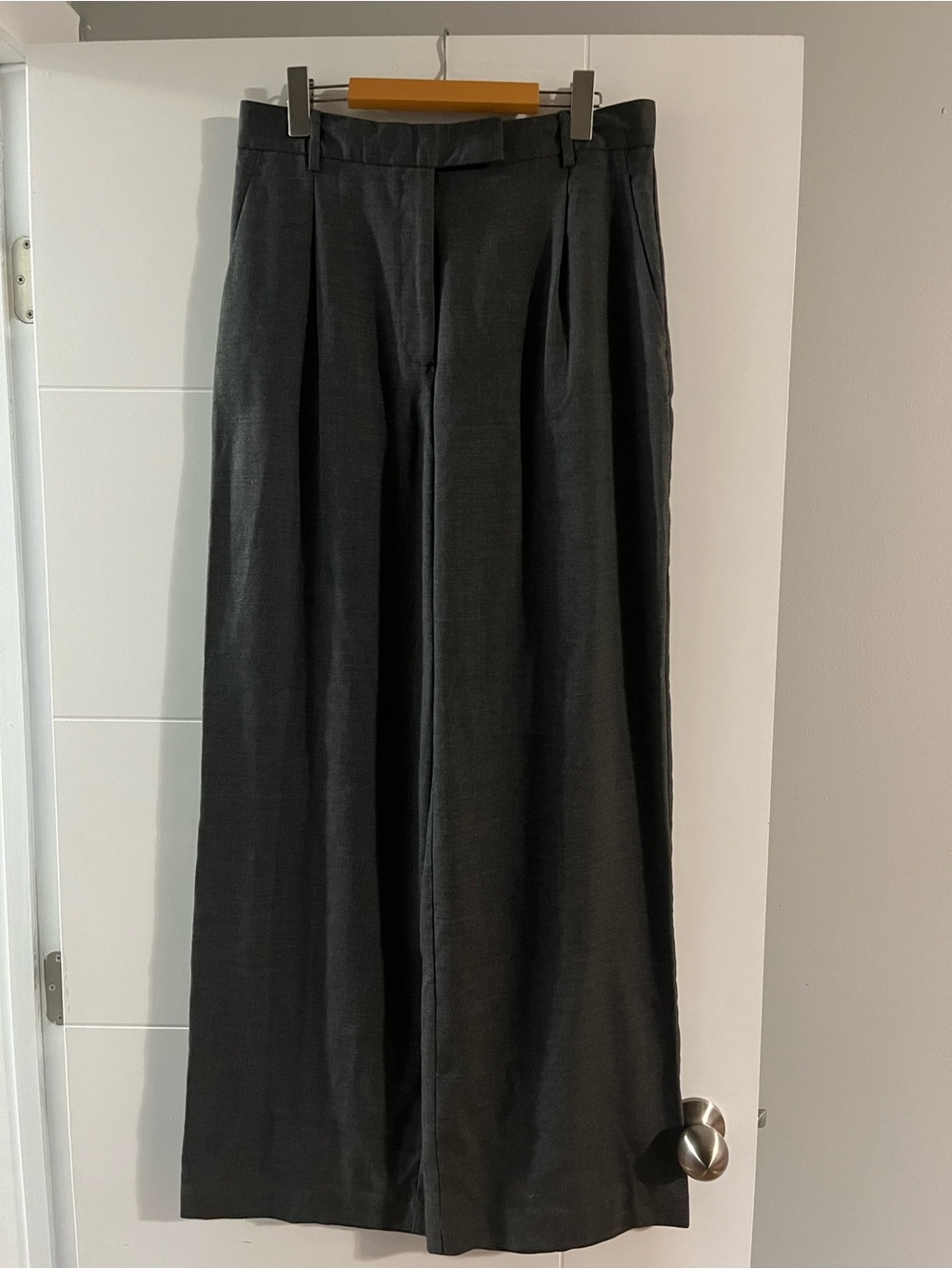 Zara Women’s Wide-Leg Pleated Dark Grey Dress Pants